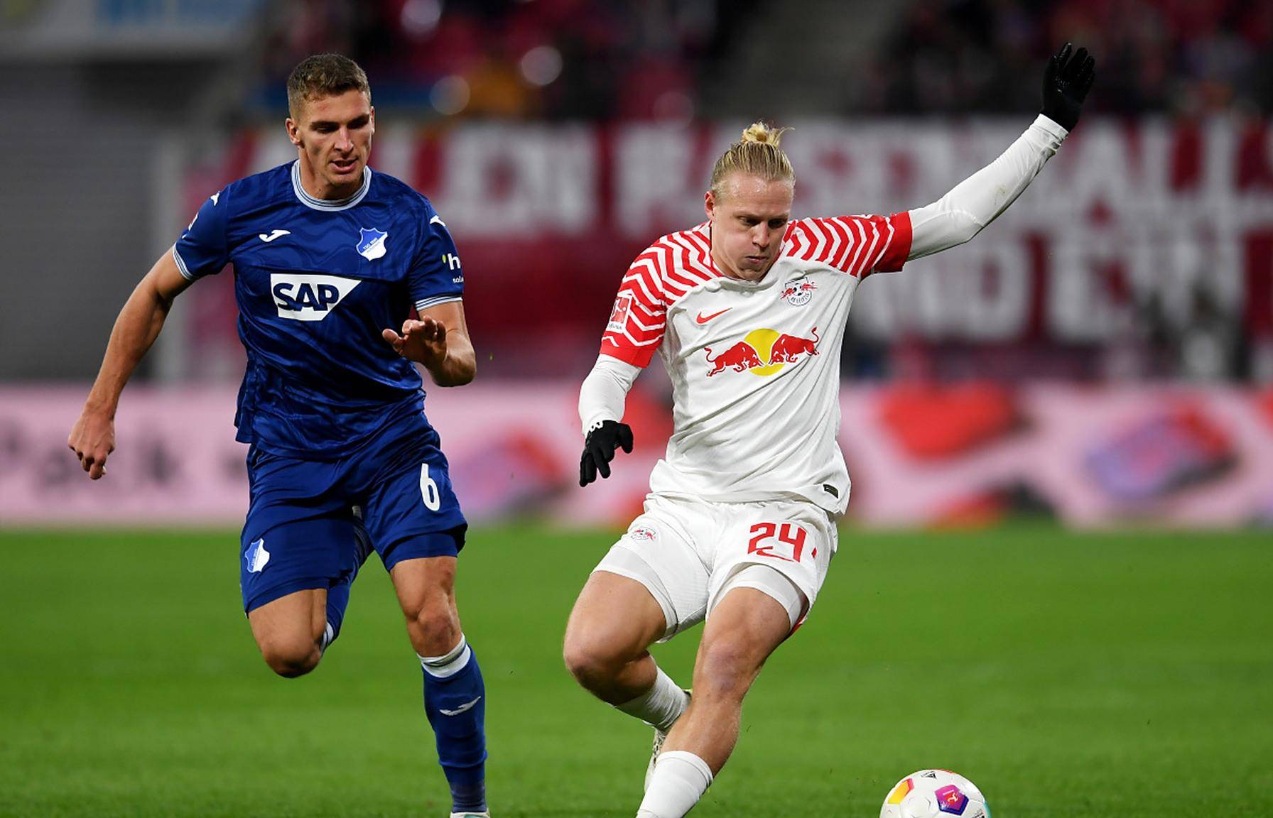 包含风云突变！莱比锡今晨回应争议，德国杯版图或变，赛场秩序良好，更衣室氛围转暖的词条