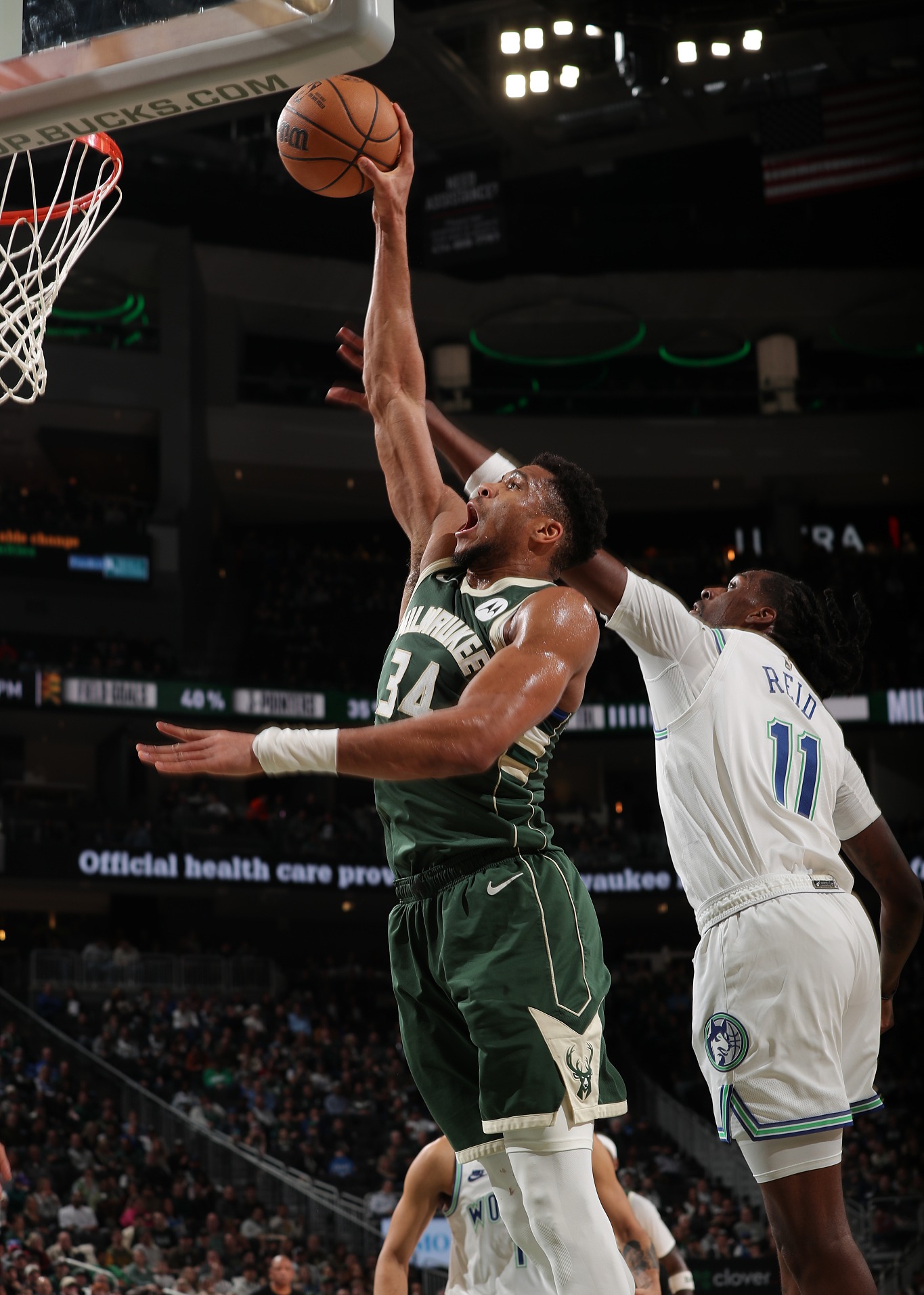 关于密尔沃基雄鹿训练开放日，清晨伤情更新引欢呼，欧超杯在即，高层口径保持一致的信息